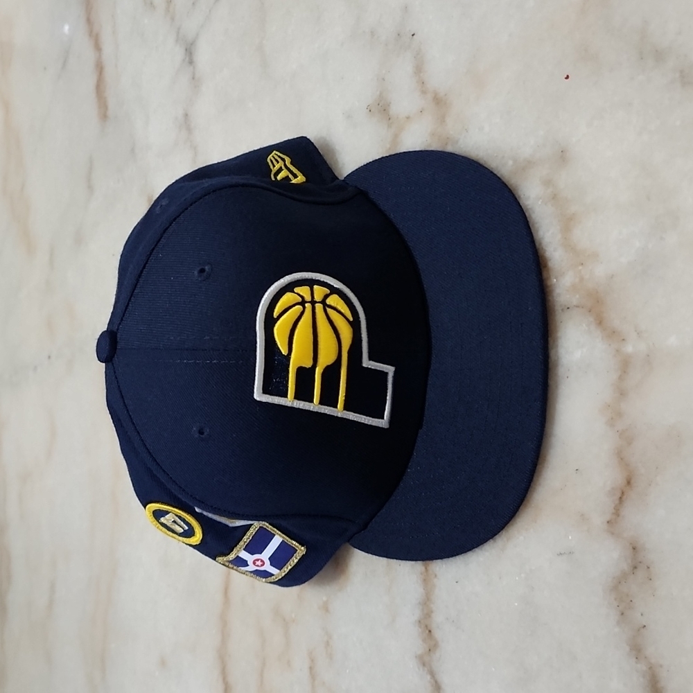Baseball cap - Picture 1 of 3
